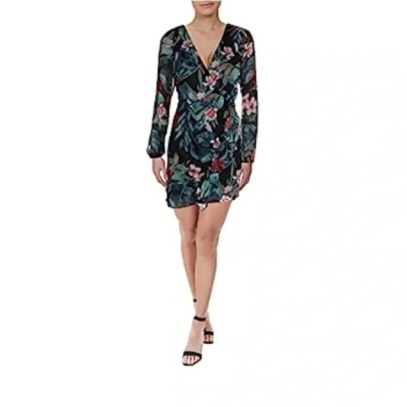 Guess Dresses & Skirts - NWT Guess Rhodes Jungle Floral-Print Fit & Flare Dress sz L 12-14
